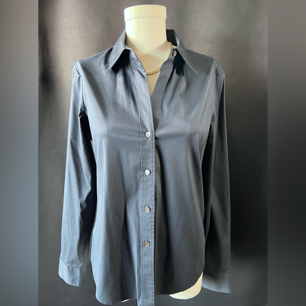 Theory Women’s dark blue Button Down Dress Shirt Size L excellent excellen